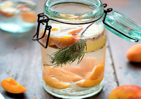 Персиково-абрикосовая вода