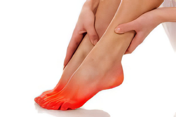 Тянущие боли в животе жар в ногах thumbnail