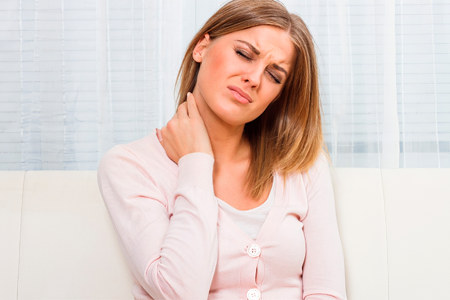 Симптомы боли в шее