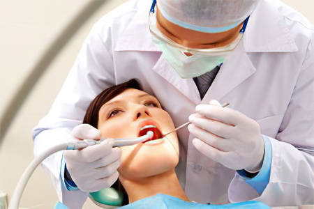 Что лечит стоматолог