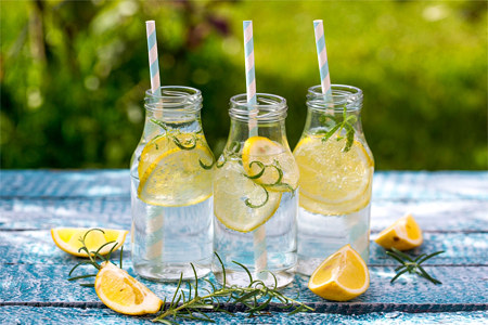 Приготовление лимонной воды