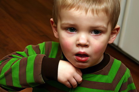 Признаки и симптомы астмы у детей