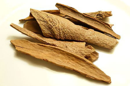 Циннамон (Cinnamomum Culilawan)