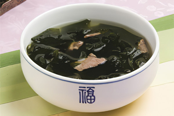 Корейский суп из водорослей